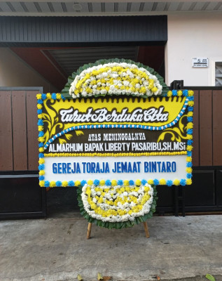 Papan Bunga Duka di Debong Kidul