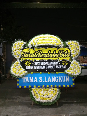 Papan Bunga Duka di Debong Kidul